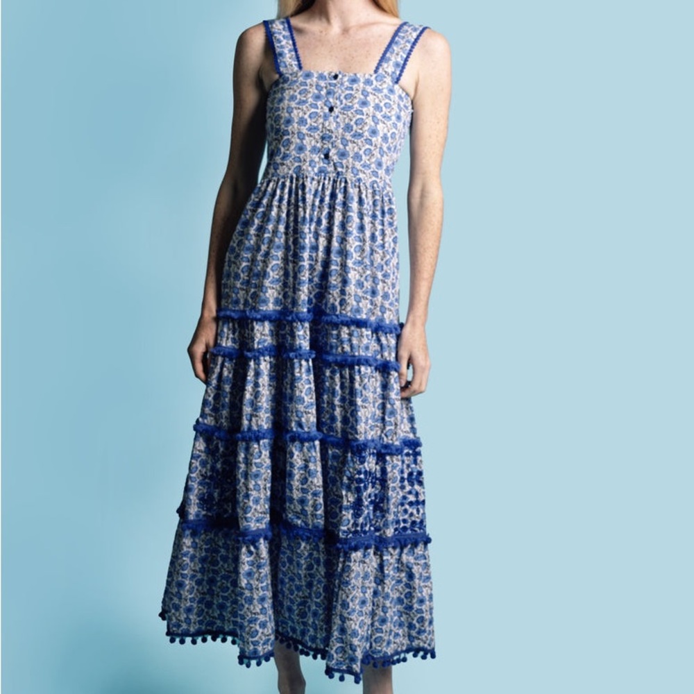 ISO THE REGAN DRESS BY THE SHIRT BY ROCHELLE SIZE XS OR S